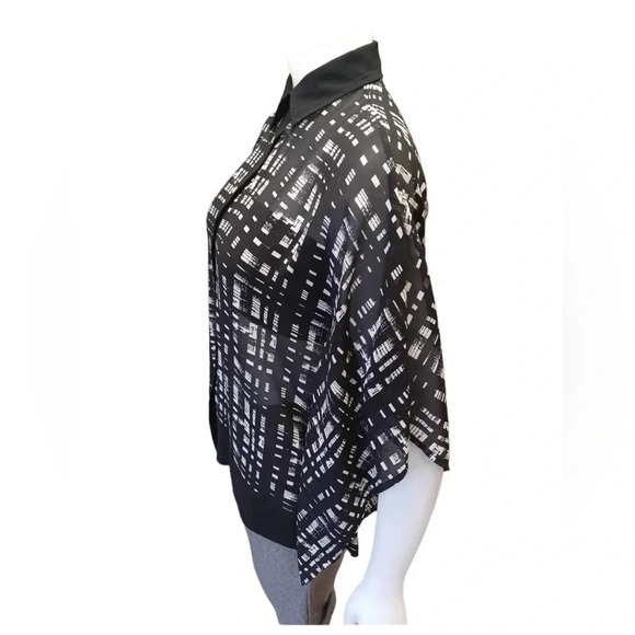 Michael Kors Black & White Short Sleeve Sheer Blouse Size XS - Picture 3 of 10